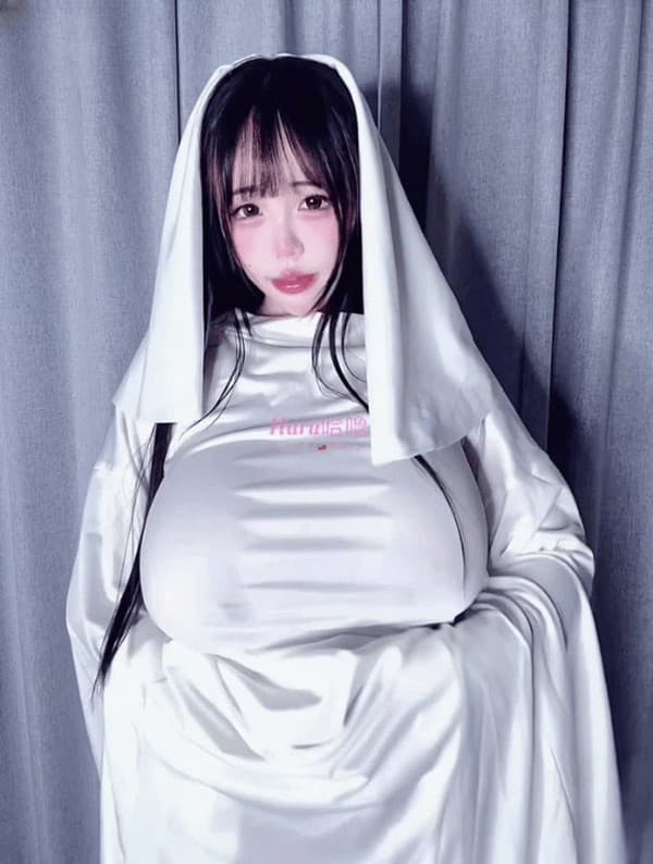 Xb-1048 God Class N Pen Cup Big Breasts Pure Desire Welfare 姈 Big Breasts Ghost Girl