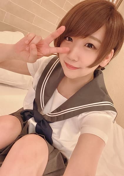 Work Features Adults Cosplaying In Uniforms. He Has A Calm Atmosphere And Is The Student Council President.