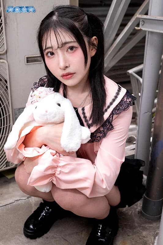 Hikaru Minazuki - Runaway Girl's Wild Fantasy Transformation